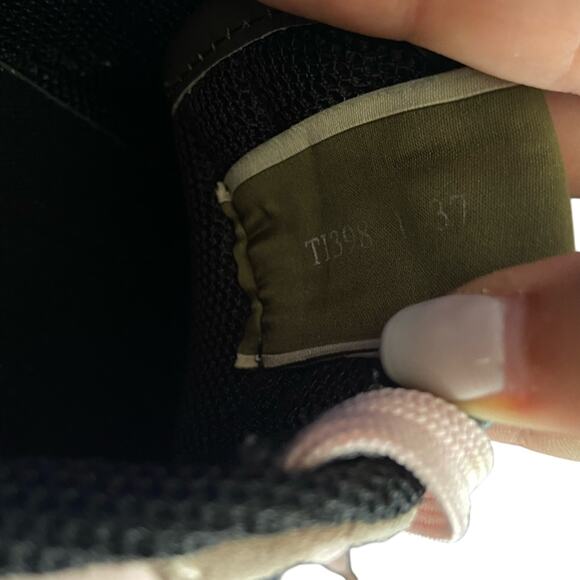 Valentino Garavani Rockrunner Sneakers – Multicolor Camo, Size 7 - Picture 5 of 11